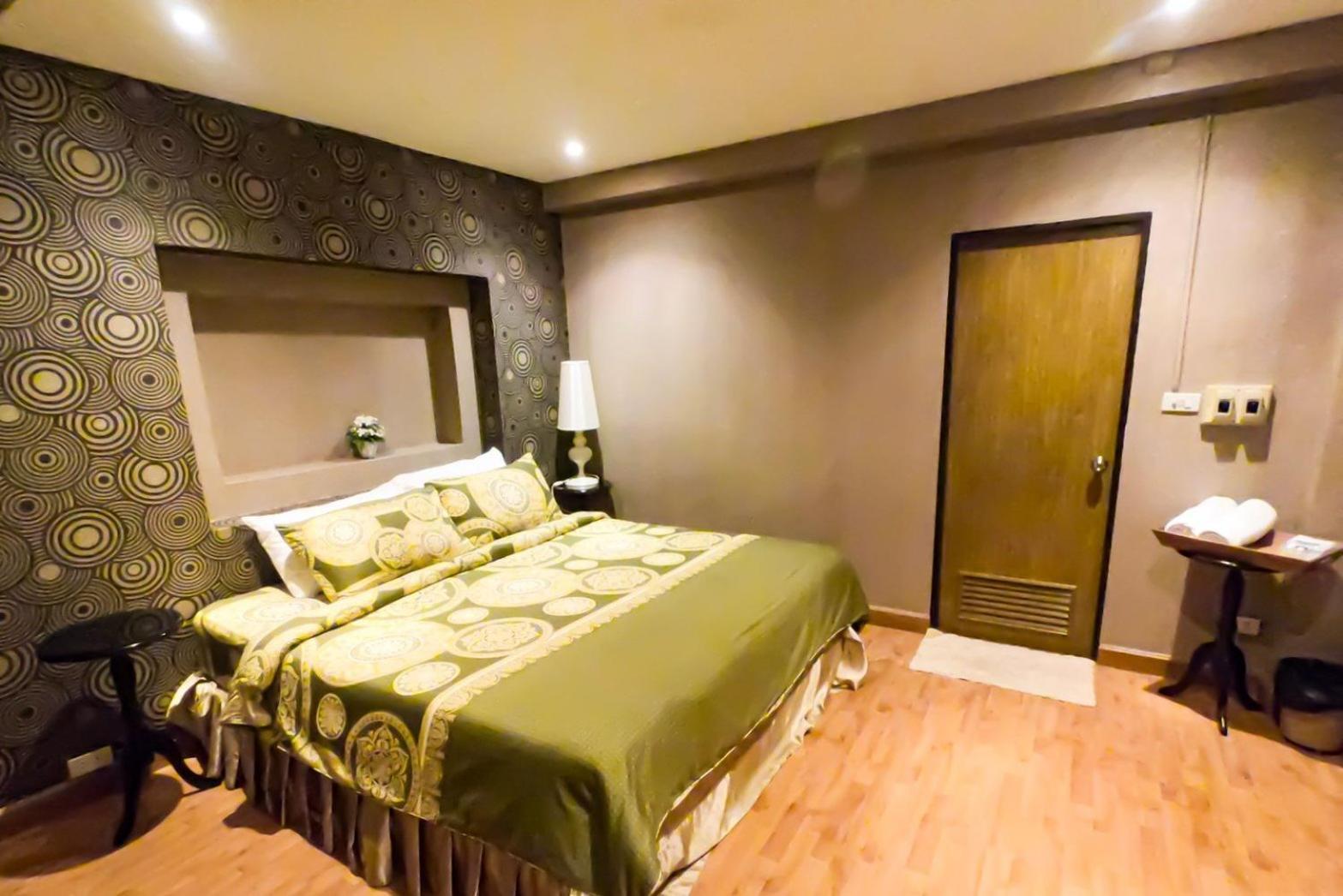 צ'יאנג מאי Inspire House Hotel מראה חיצוני תמונה